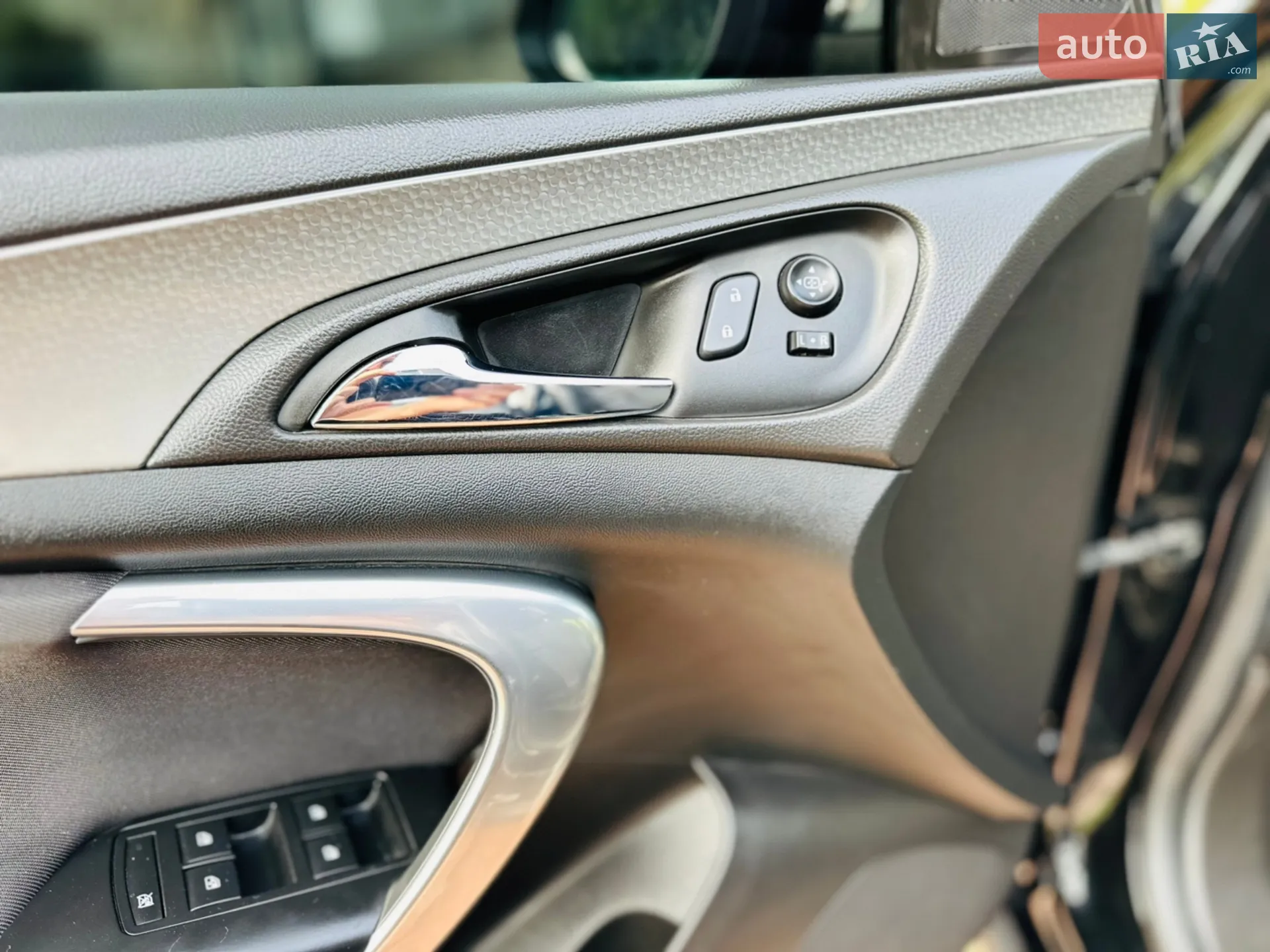 2017 Opel Insignia - мініатюра 12