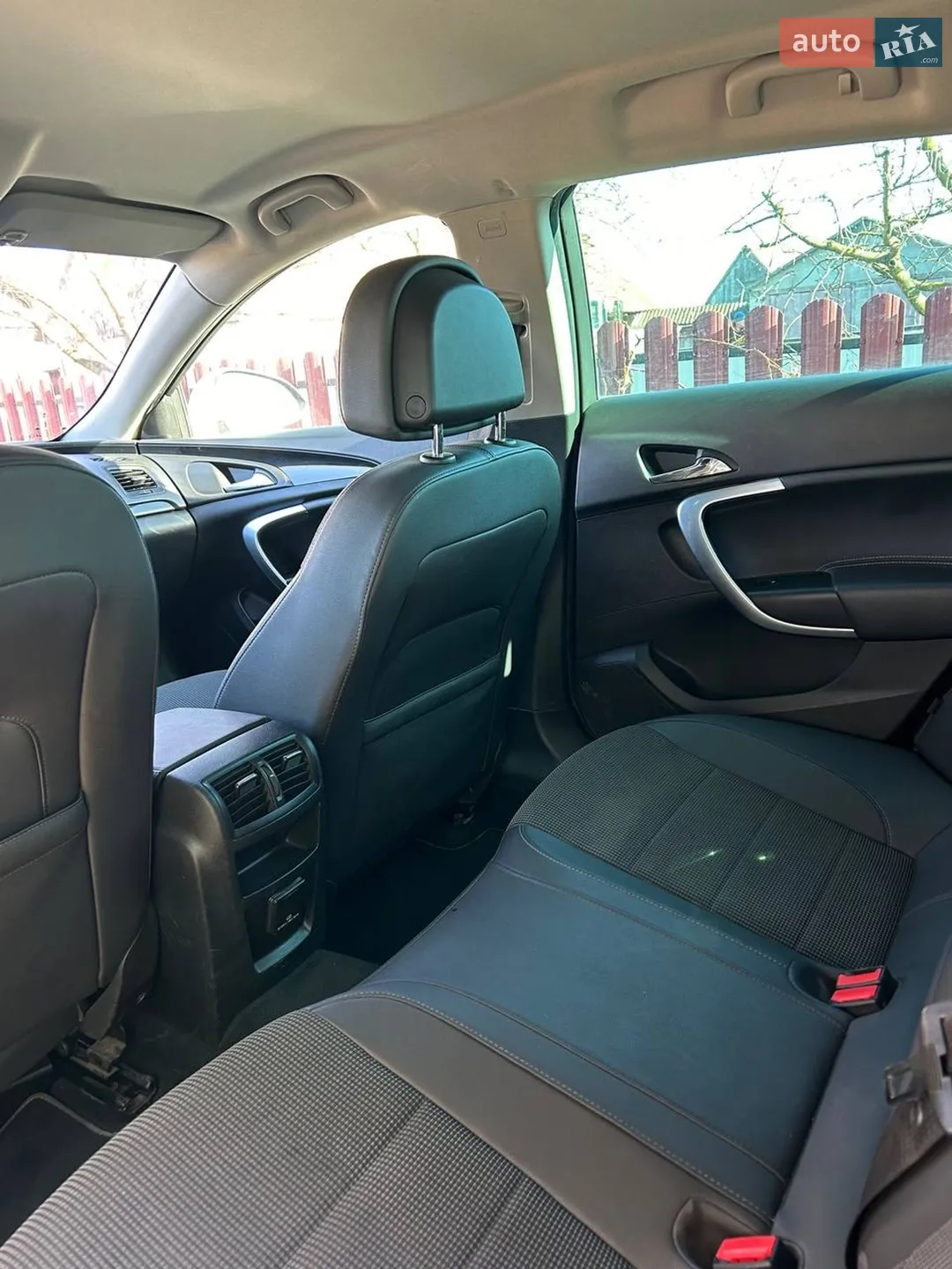 2011 Opel Insignia - мініатюра 5