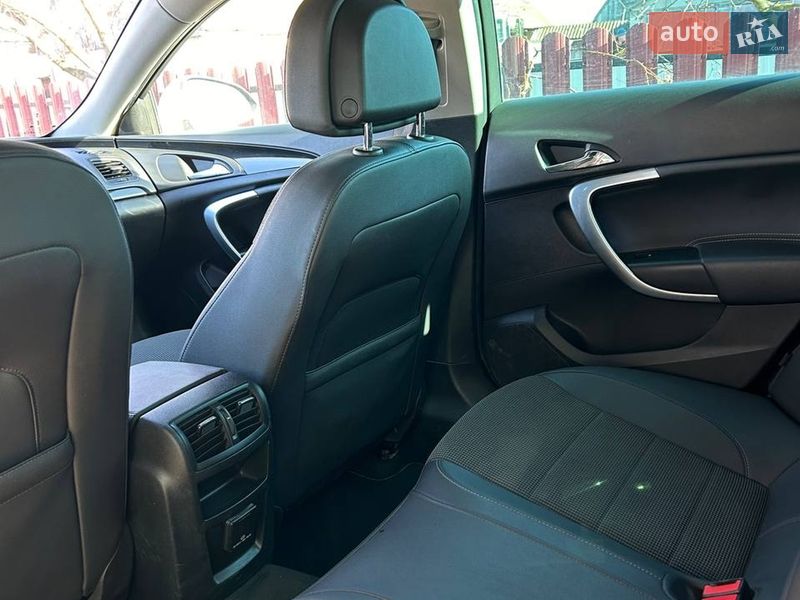 Універсал Opel Insignia 2011 в Камені-Каширському