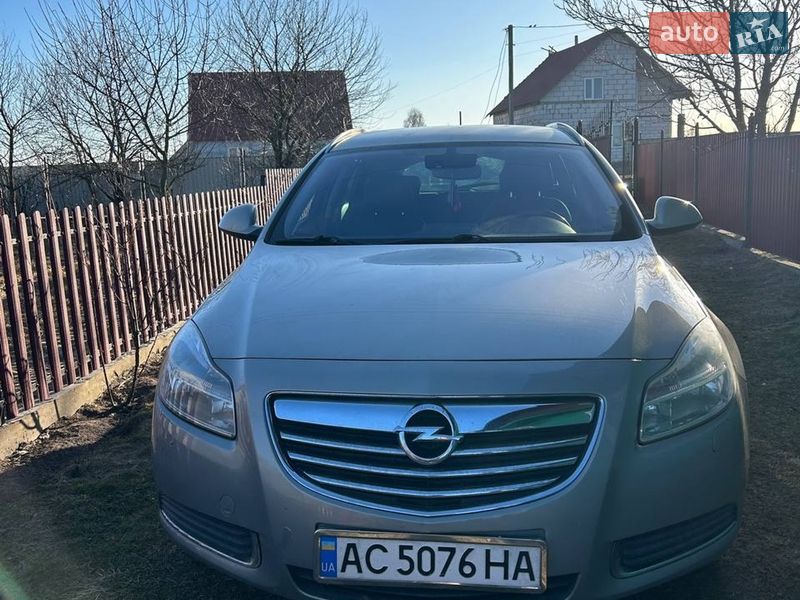 Універсал Opel Insignia 2011 в Камені-Каширському