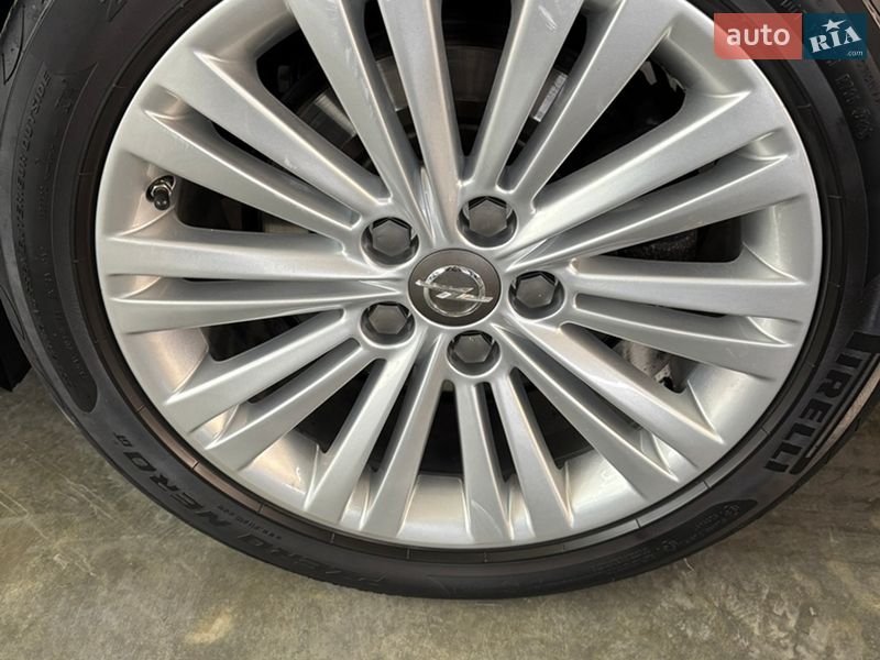 Универсал Opel Insignia 2014 в Черновцах