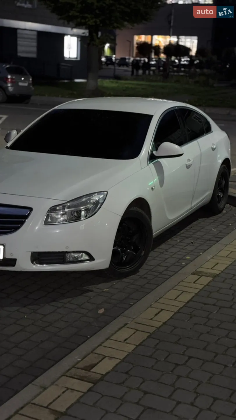 2011 Opel Insignia - фото 1