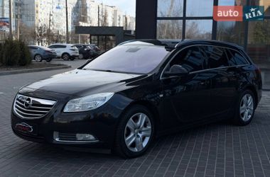 Універсал Opel Insignia 2013 в Полтаві