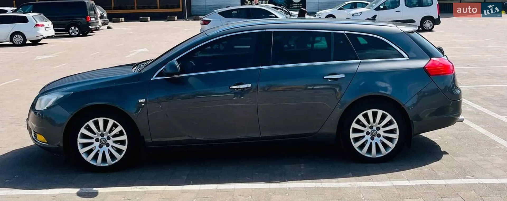 2010 Opel Insignia - мініатюра 5