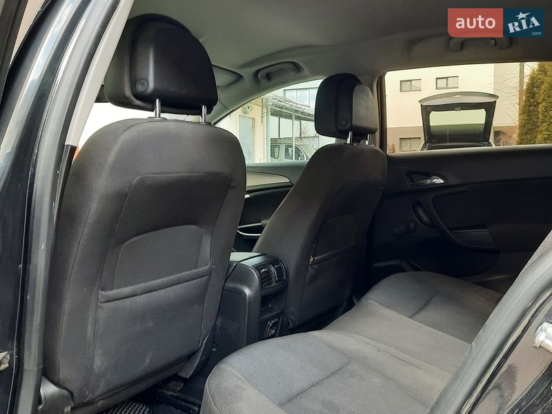 Універсал Opel Insignia 2010 в Галичі