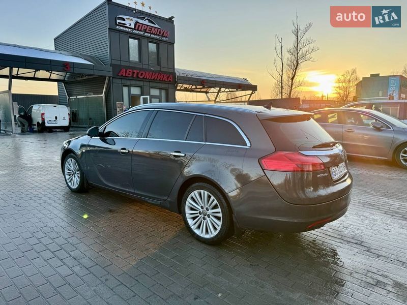 Универсал Opel Insignia 2013 в Тернополе