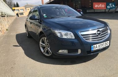 Универсал Opel Insignia 2012 в Благовещенском