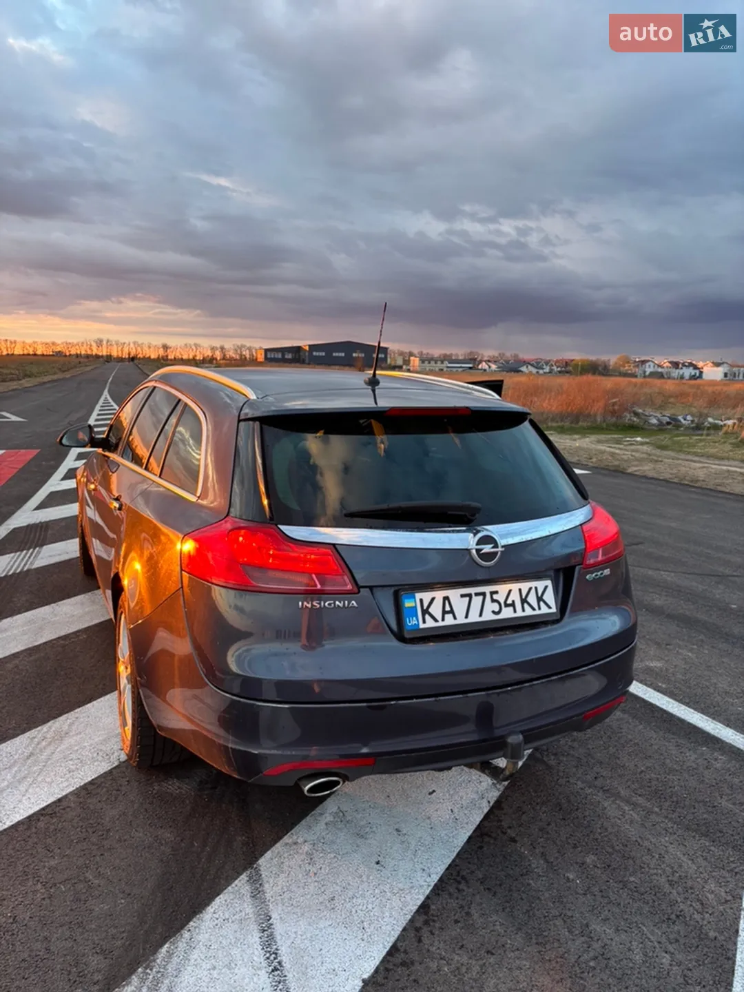 2010 Opel Insignia - мініатюра 2