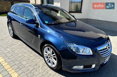 Універсал Opel Insignia 2014 в Луцьку