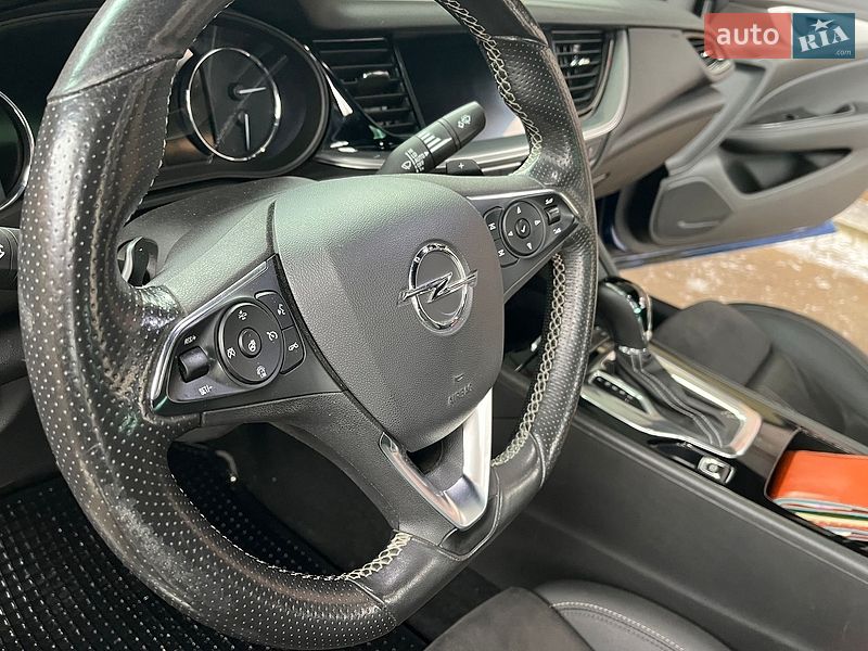 Ліфтбек Opel Insignia 2020 в Золочеві