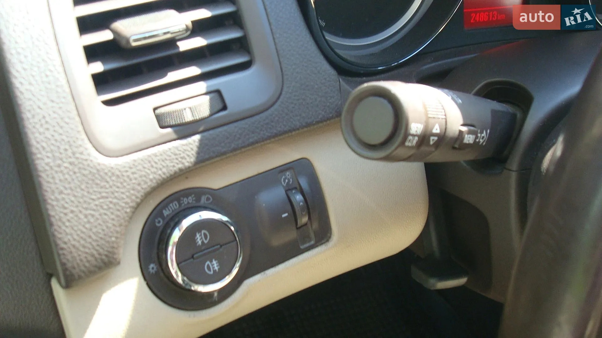 2012 Opel Insignia - мініатюра 3