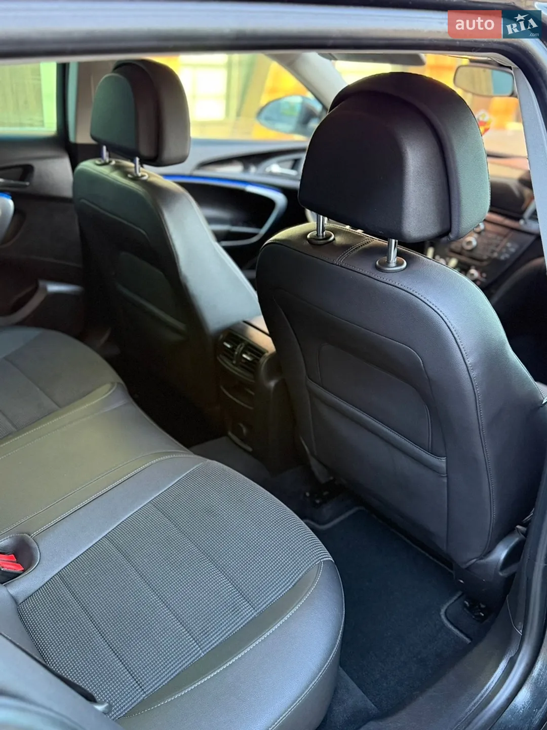 2010 Opel Insignia - мініатюра 29