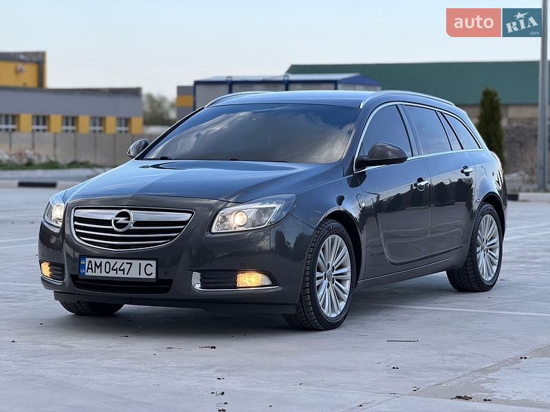 Универсал Opel Insignia 2012 в Звягеле