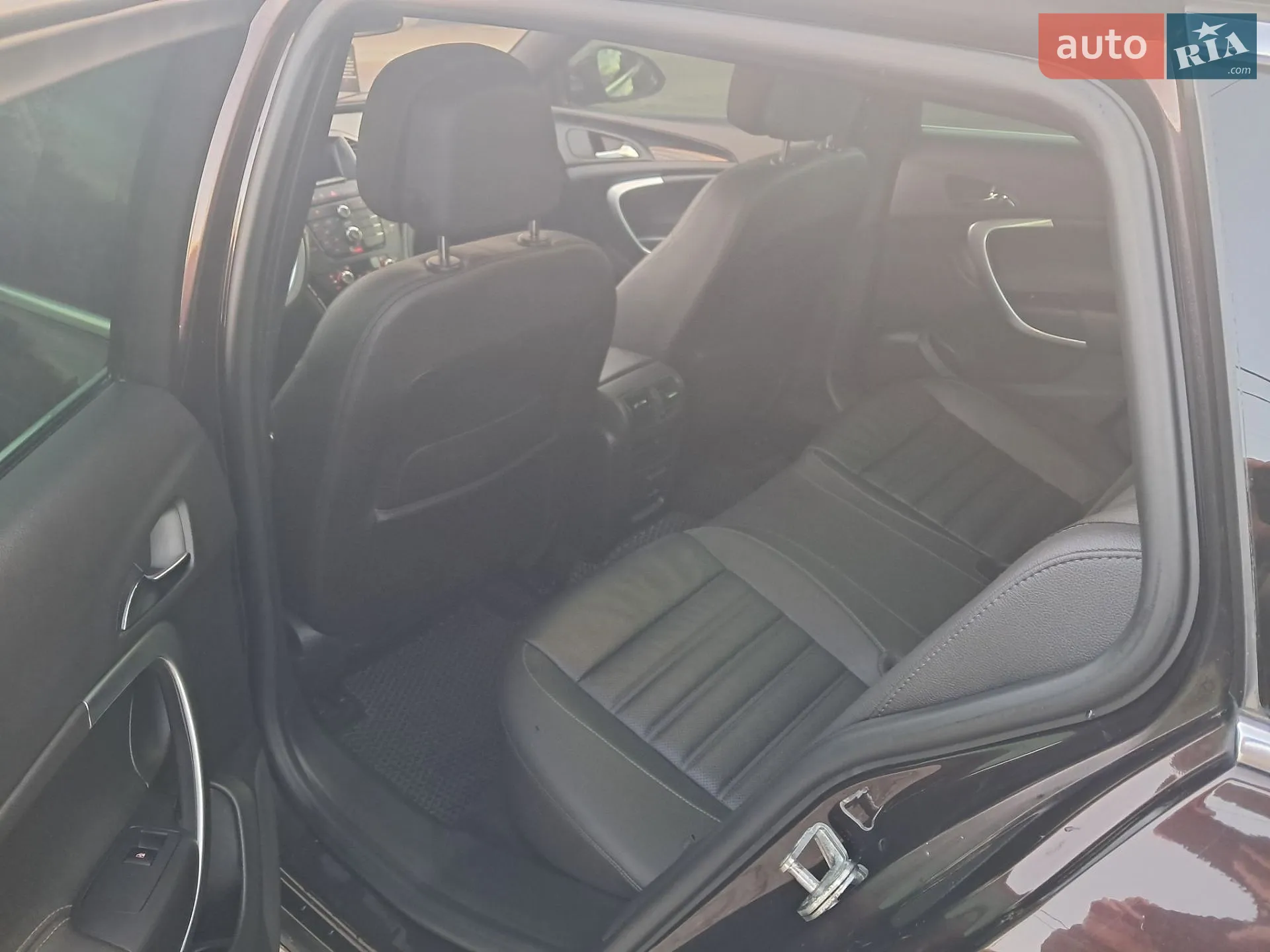 2012 Opel Insignia - мініатюра 13