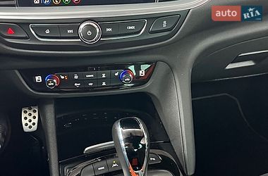 Ліфтбек Opel Insignia 2020 в Золочеві