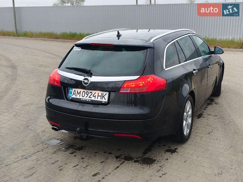 Универсал Opel Insignia 2010 в Лиманском