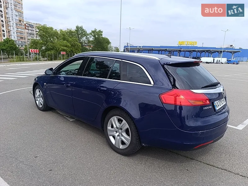 Opel Insignia 2011
