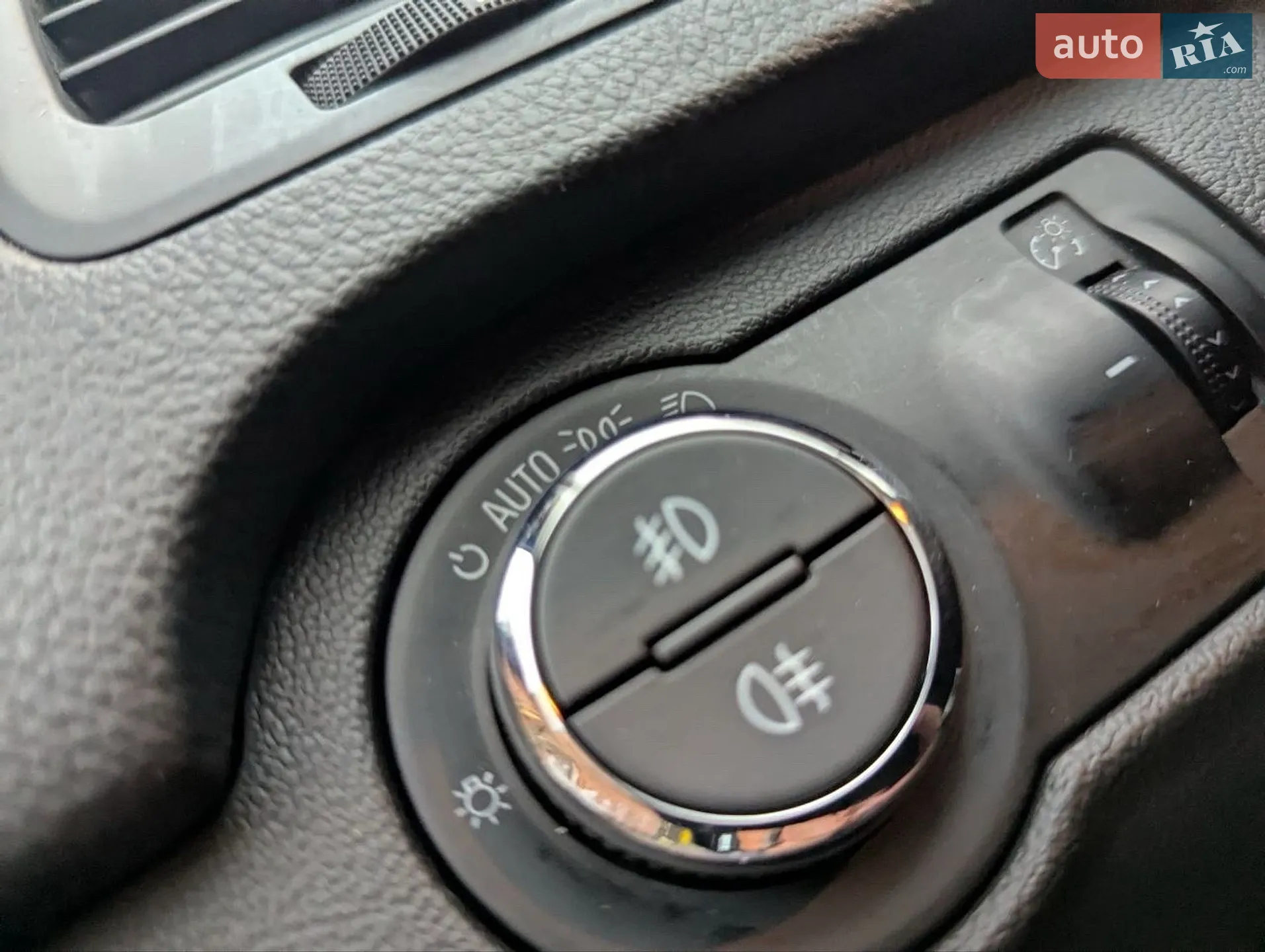 2013 Opel Insignia - мініатюра 11