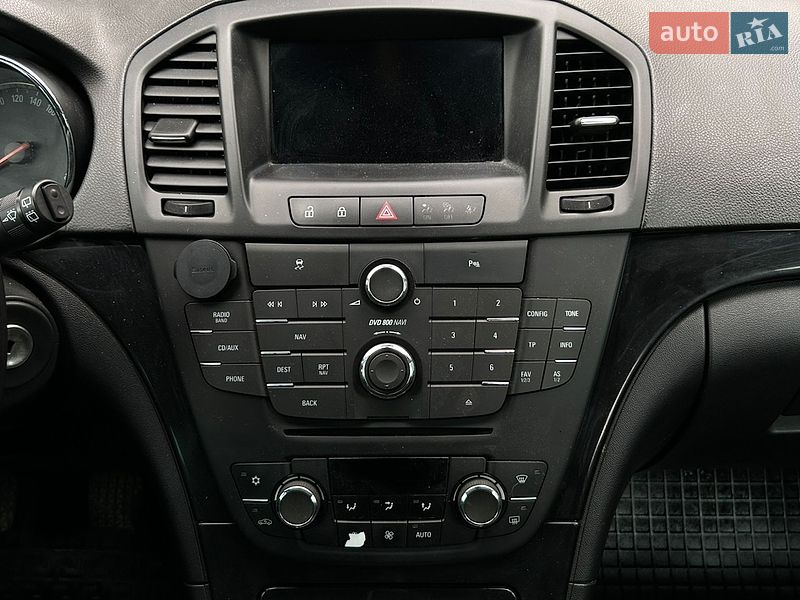 Универсал Opel Insignia 2011 в Кременце