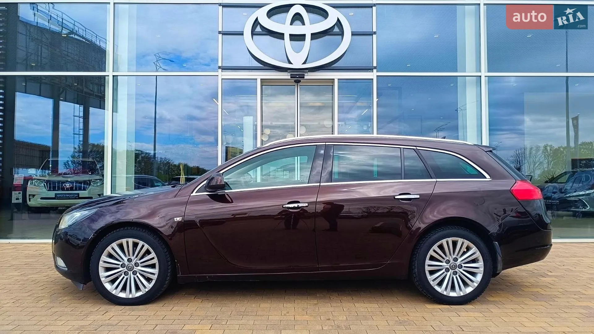 2013 Opel Insignia - мініатюра 3