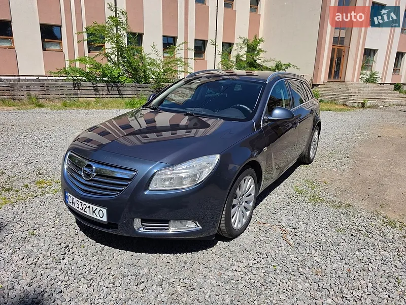 Opel Insignia 2011