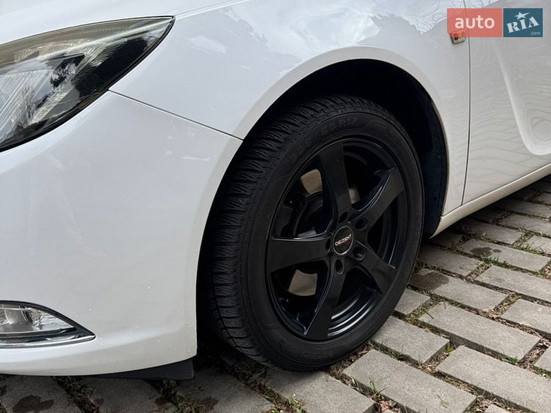 Универсал Opel Insignia 2013 в Долгом фото 4 Универсал Opel Insignia 2013 в Долгом