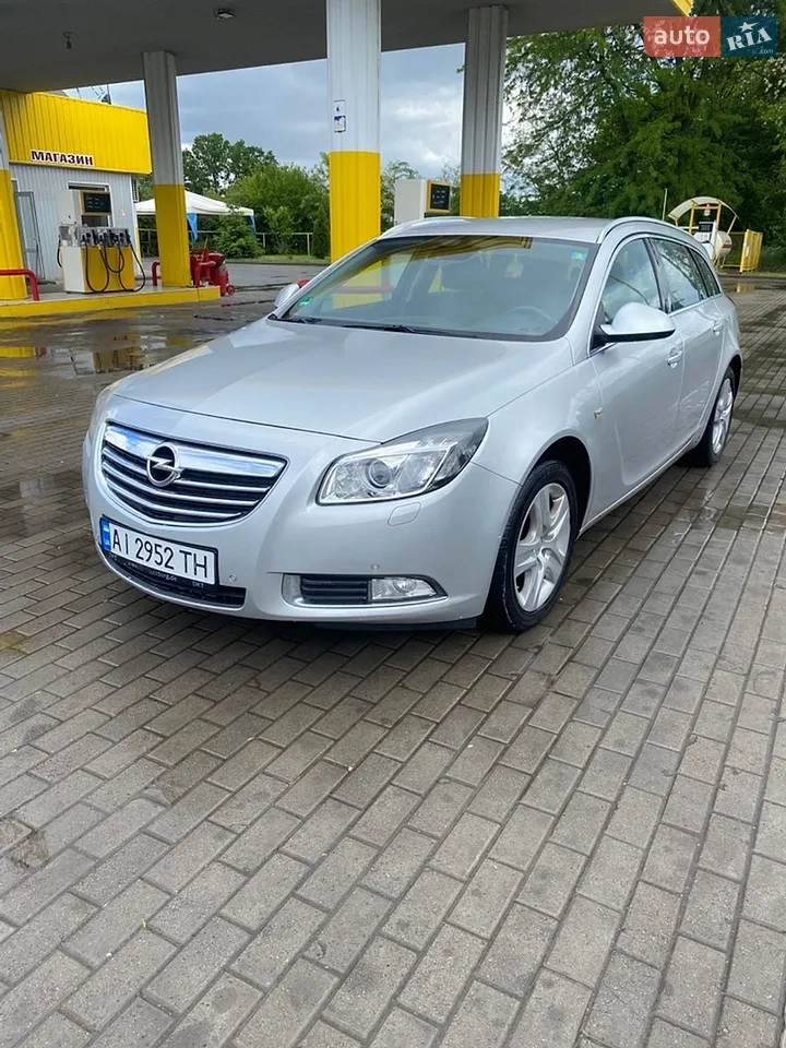 2010 Opel Insignia - мініатюра 18