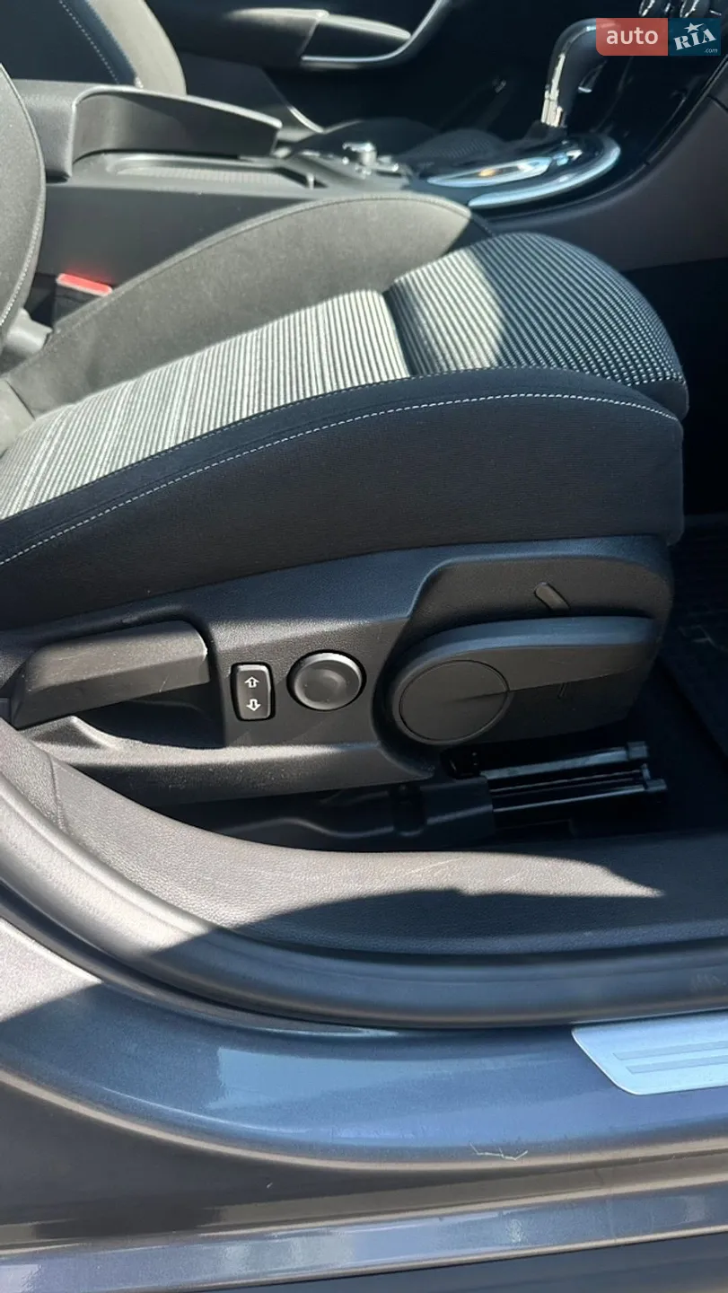 2012 Opel Insignia - мініатюра 13