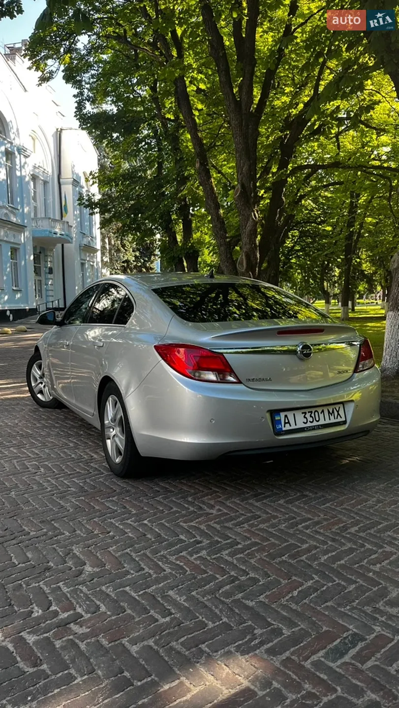 2010 Opel Insignia - мініатюра 2