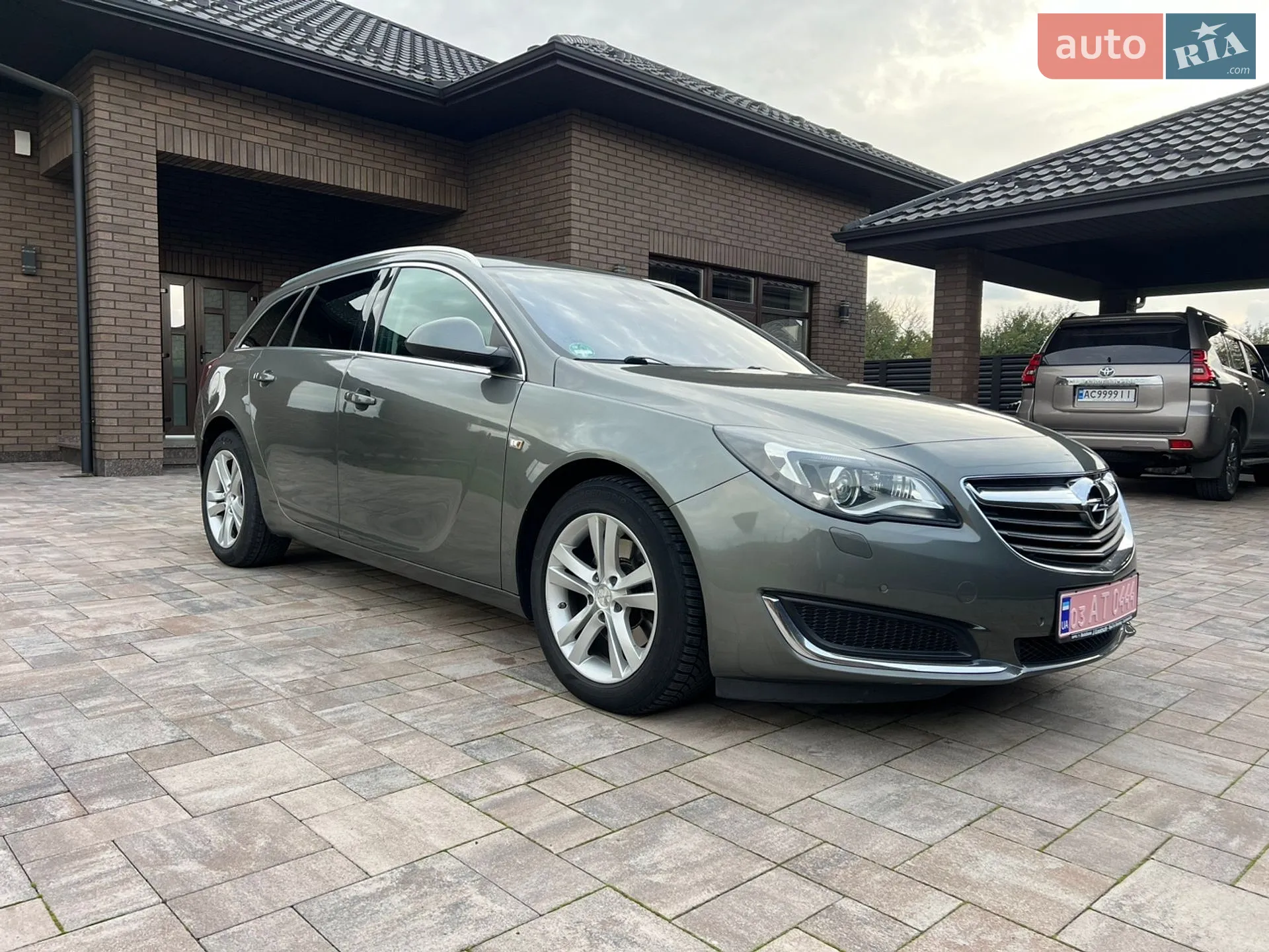 2017 Opel Insignia - мініатюра 4