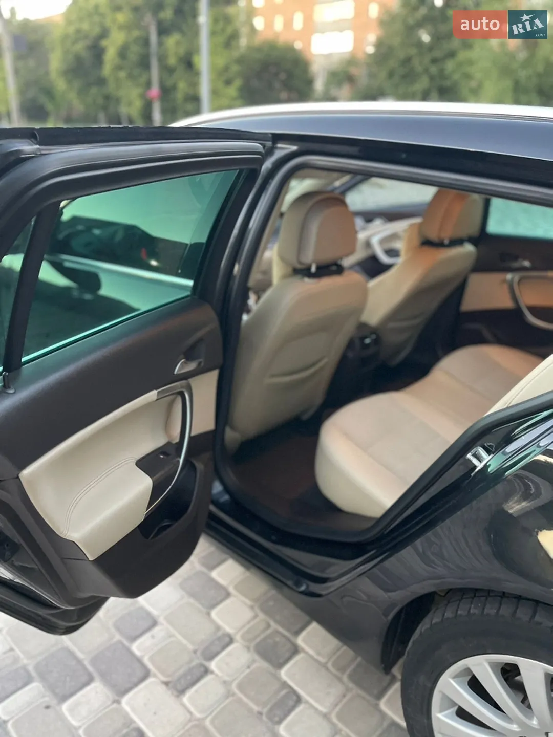 2010 Opel Insignia - мініатюра 9