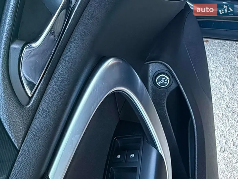 Opel Insignia 2016 VIN W0LGT8G38G1125142 фото оголошення 10 з 41