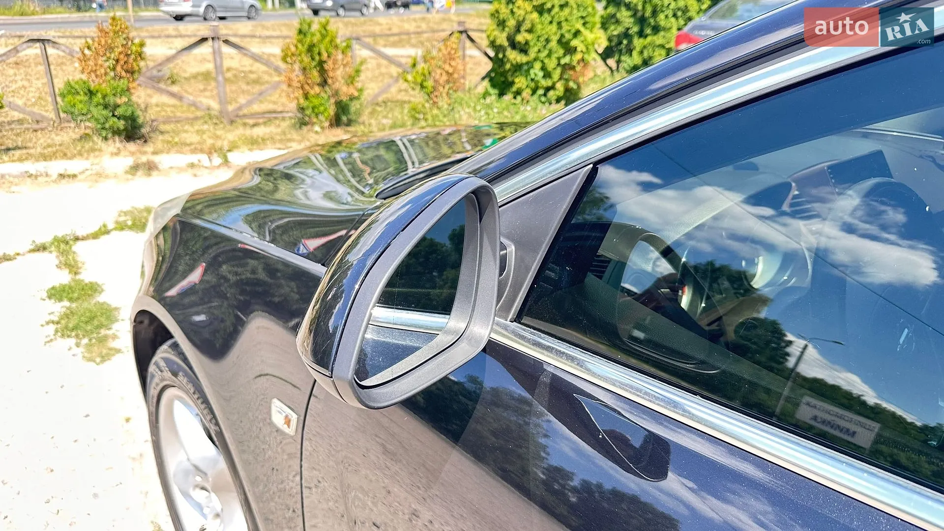 2010 Opel Insignia - мініатюра 14