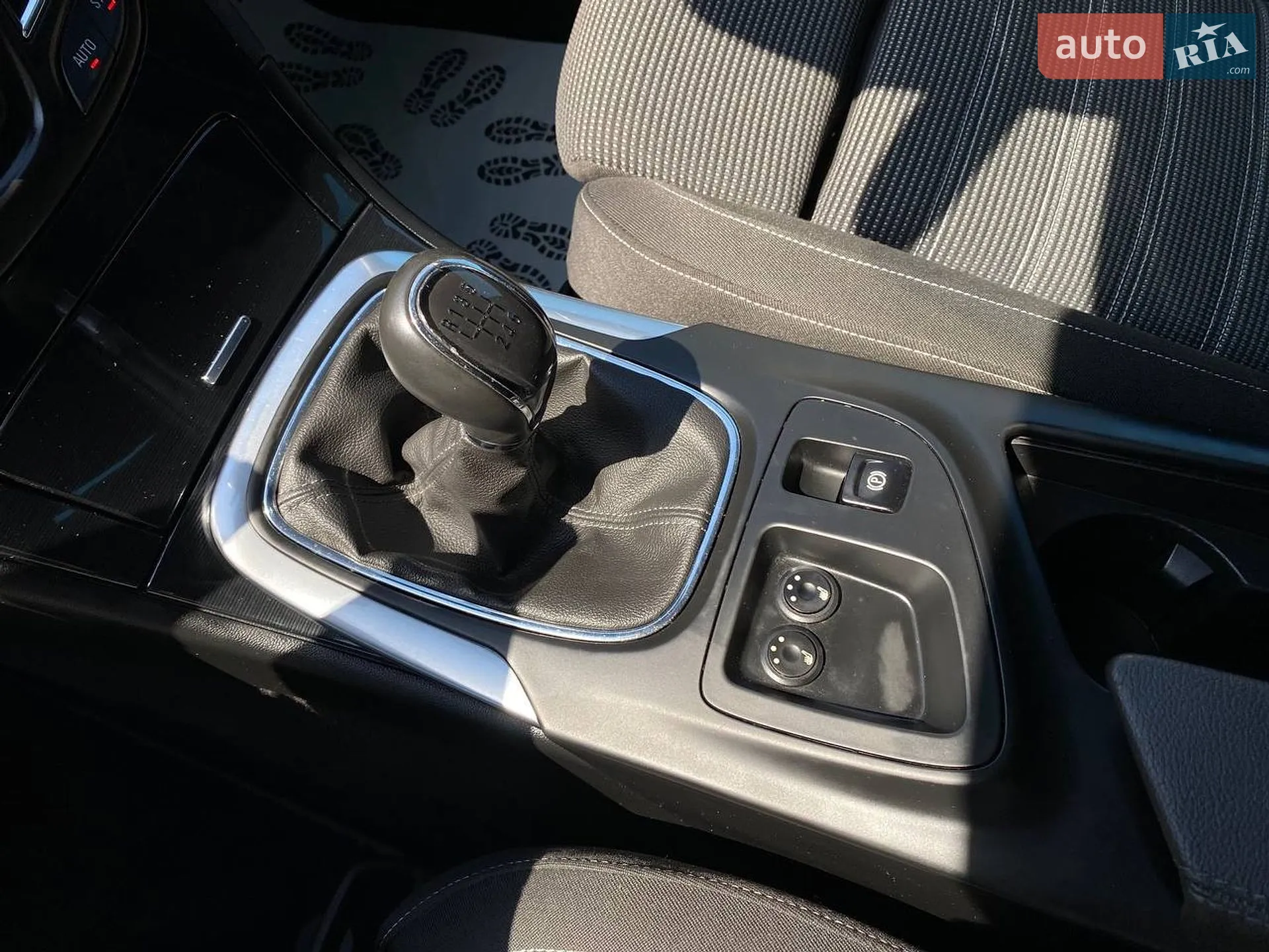 2016 Opel Insignia - мініатюра 18