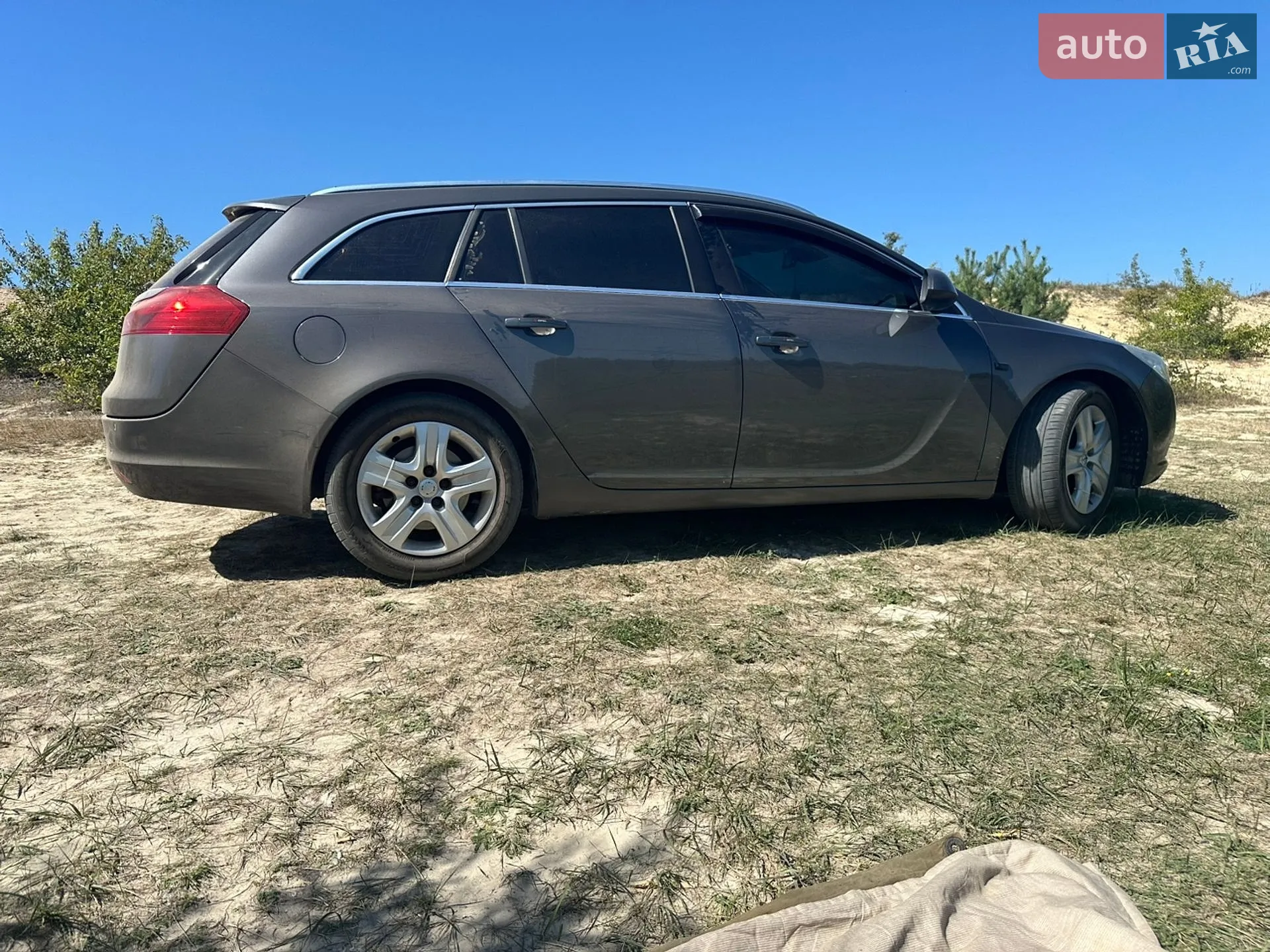 2010 Opel Insignia - мініатюра 6