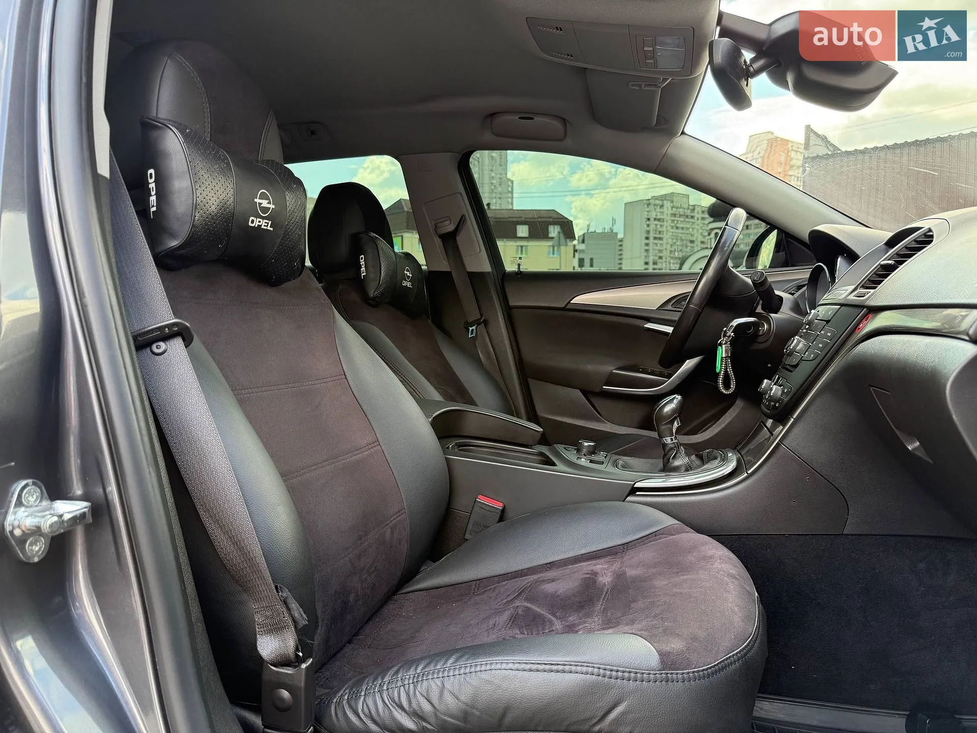 2010 Opel Insignia - мініатюра 12