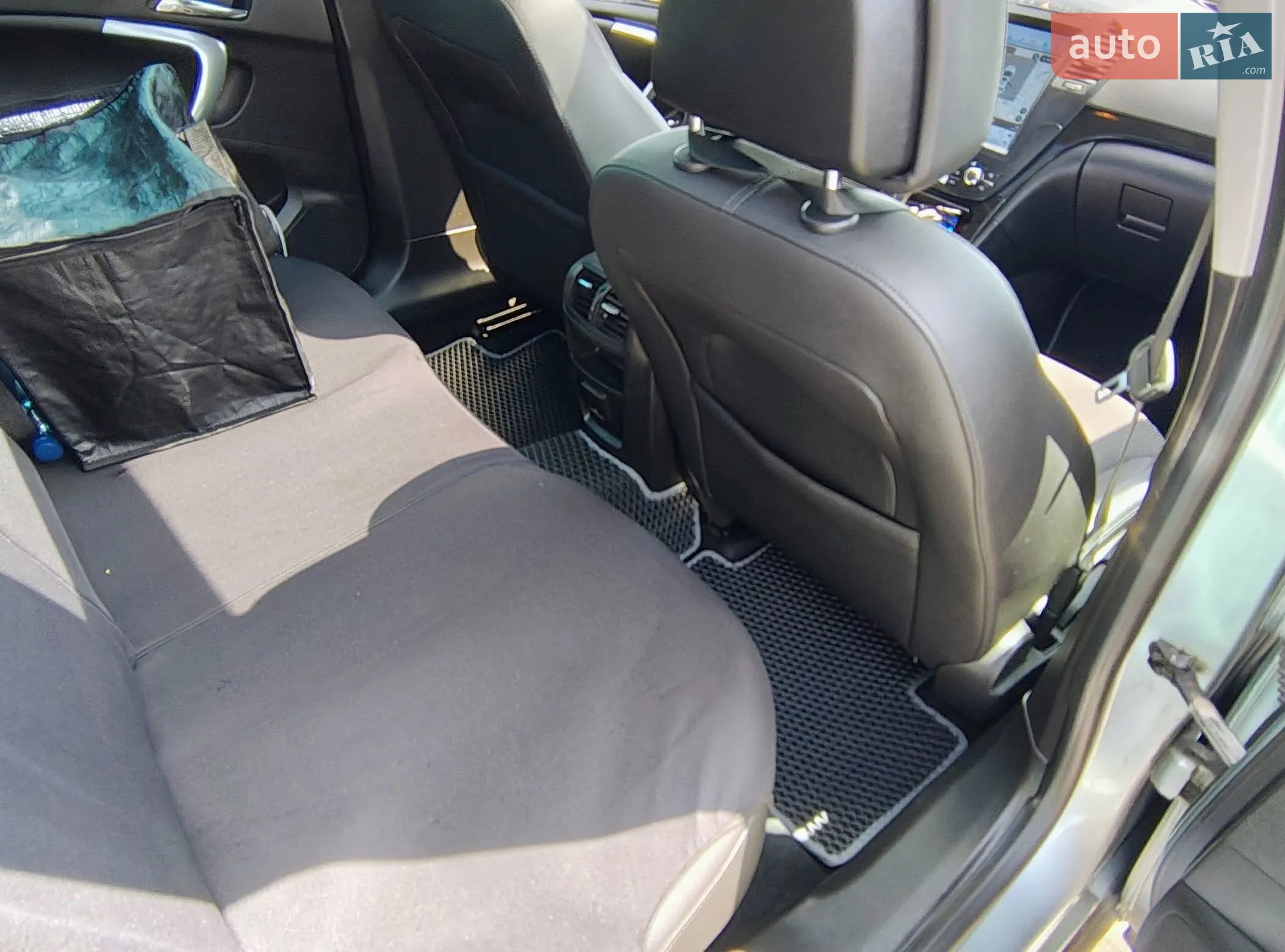 2010 Opel Insignia - мініатюра 20