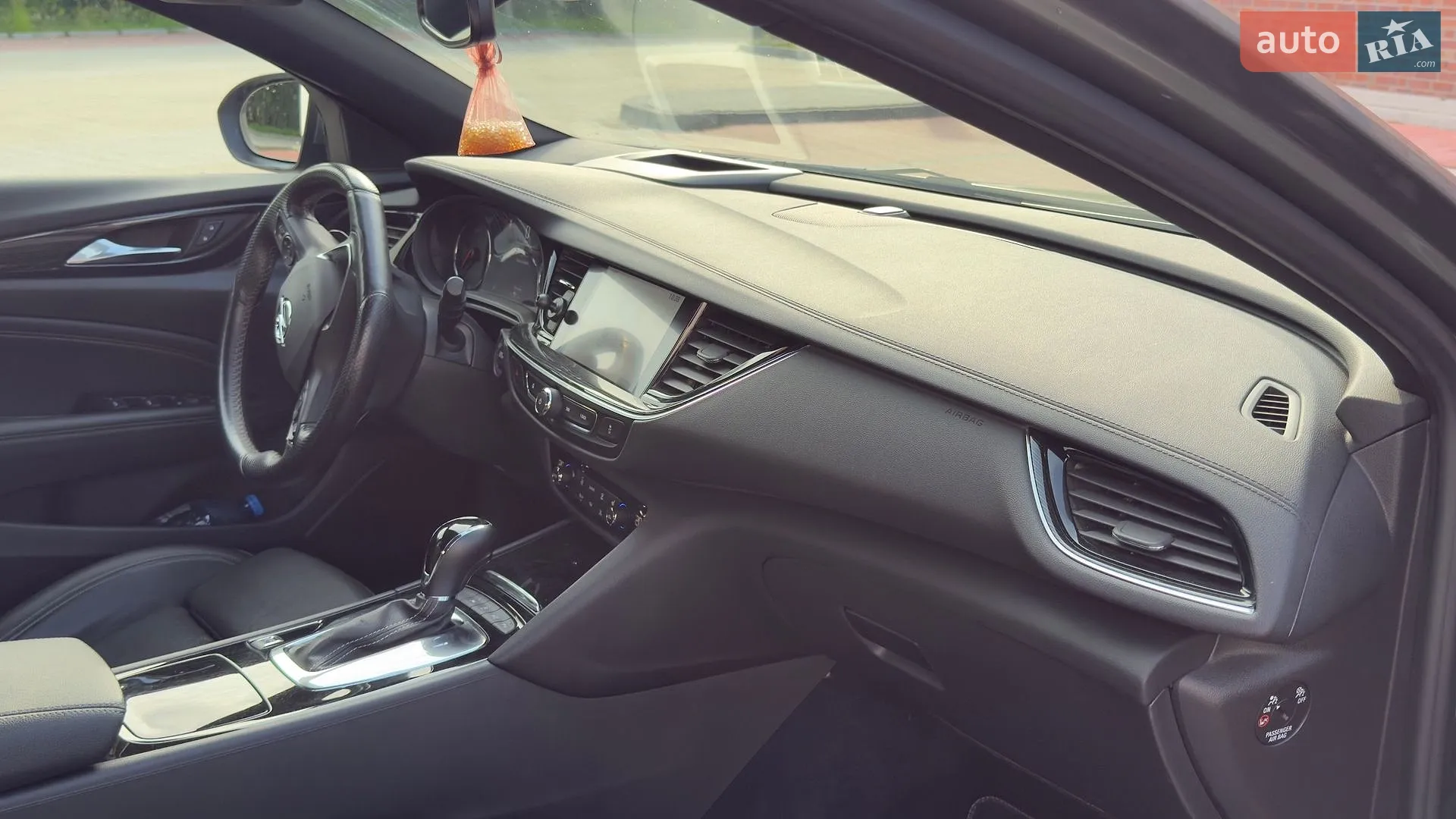 2017 Opel Insignia - мініатюра 10
