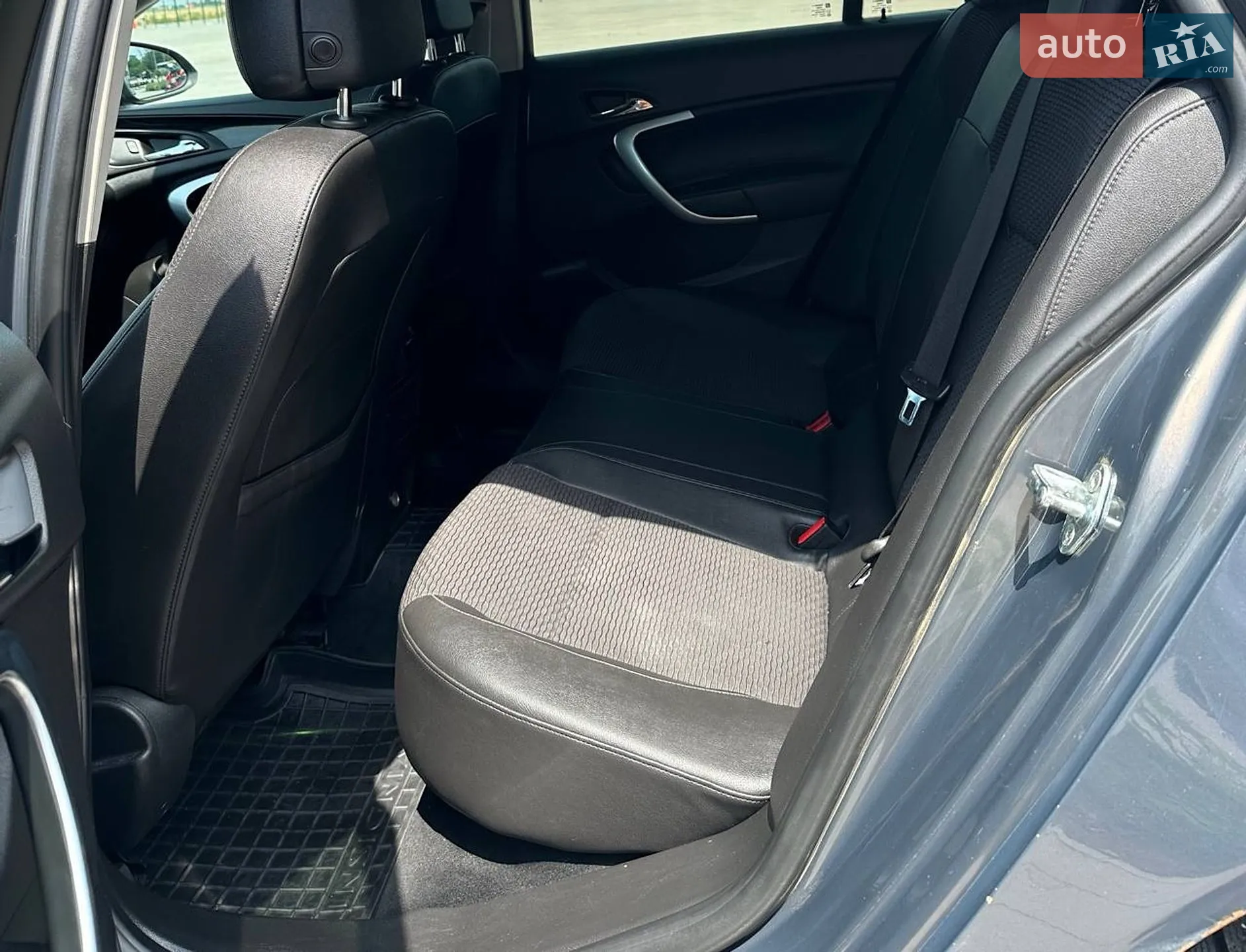 2013 Opel Insignia - мініатюра 8