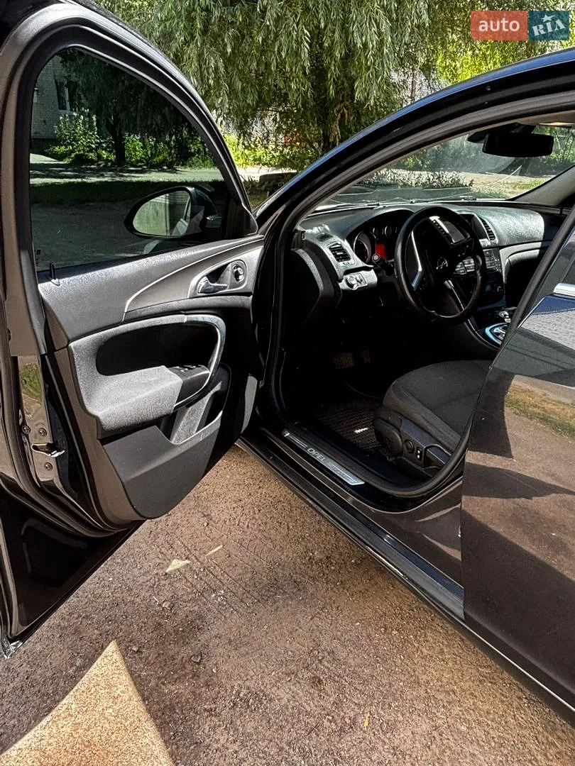 2010 Opel Insignia - мініатюра 13