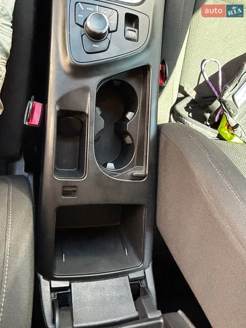 2010 Opel Insignia - мініатюра 17