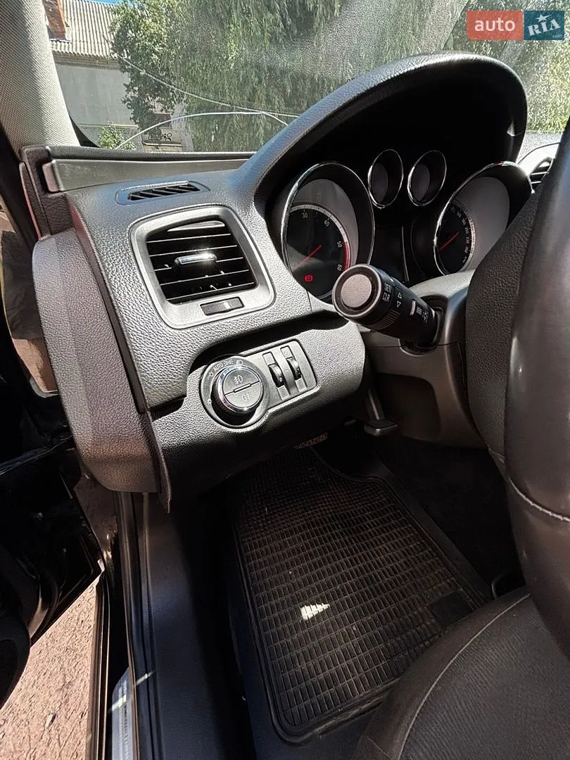 2010 Opel Insignia - мініатюра 20