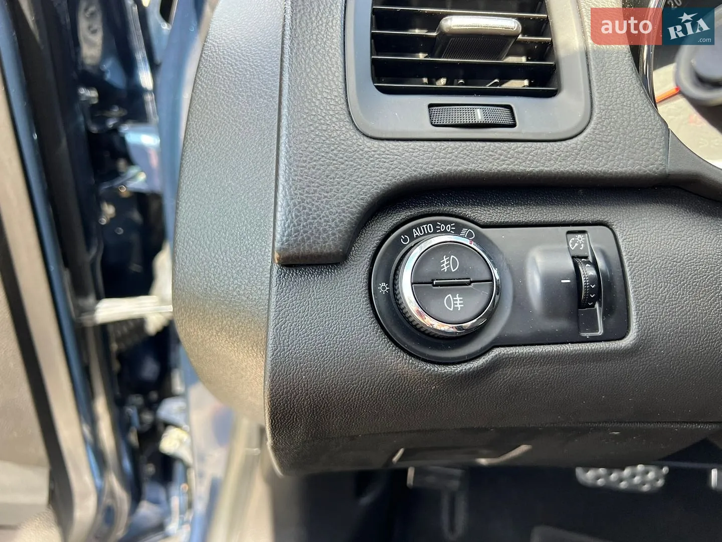 2011 Opel Insignia - мініатюра 20