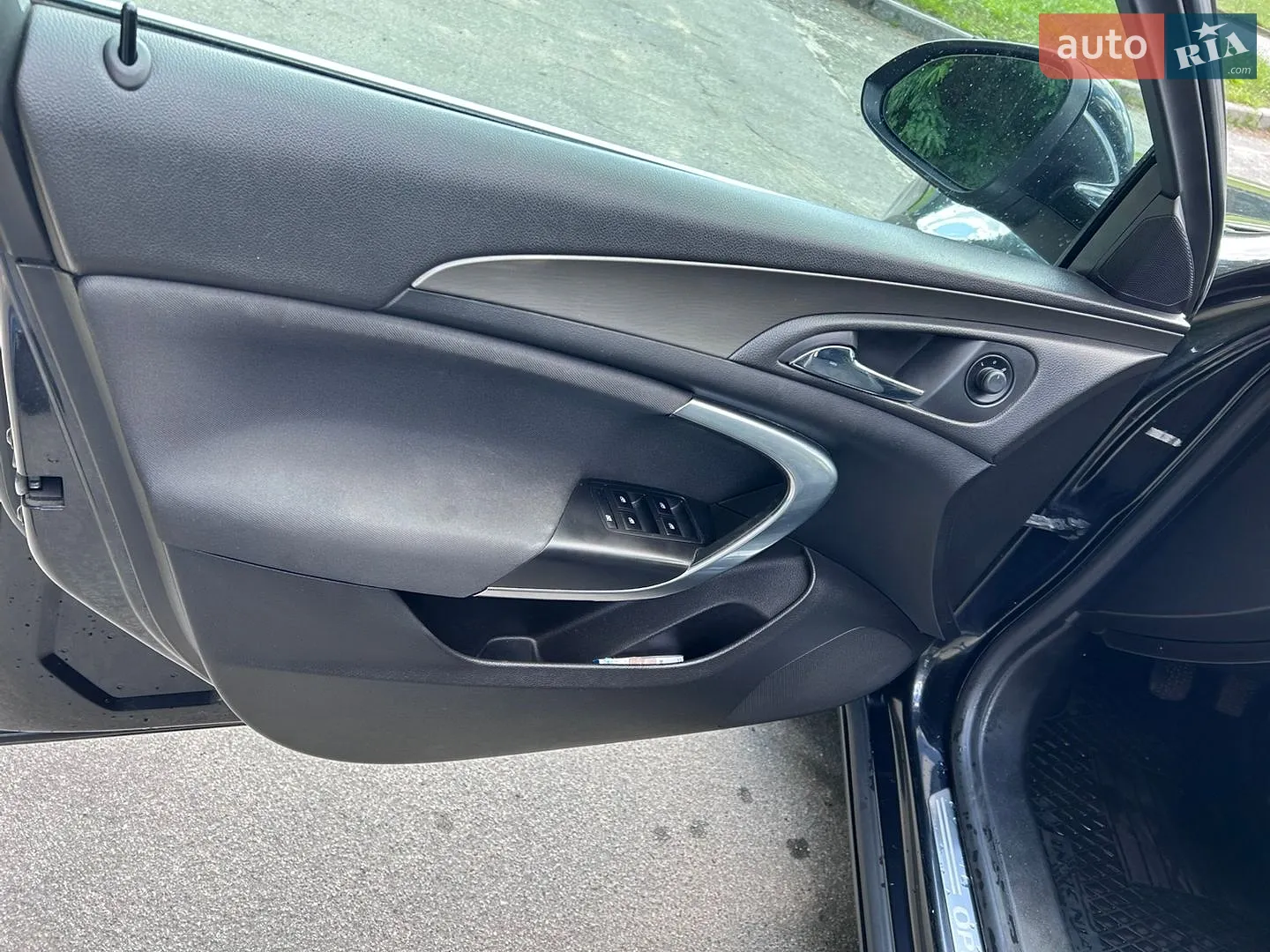 2010 Opel Insignia - мініатюра 12