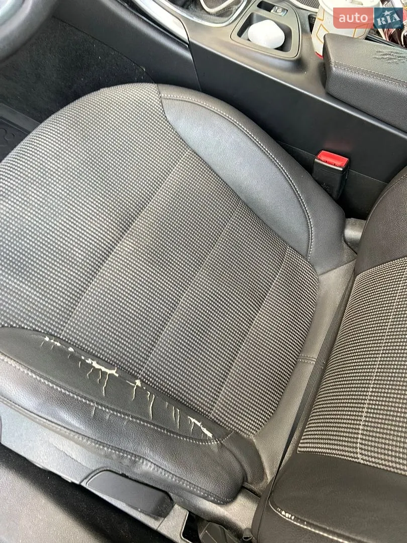 2010 Opel Insignia - мініатюра 11