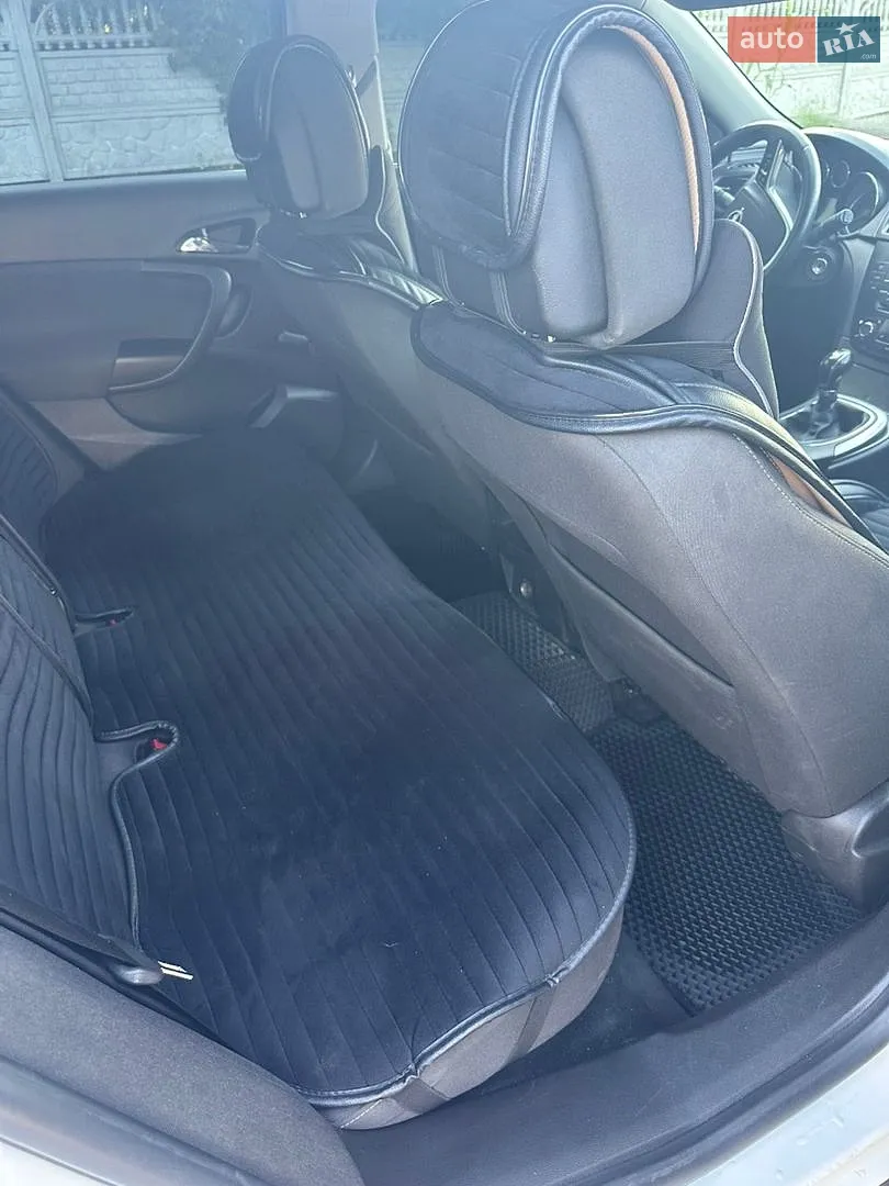 2011 Opel Insignia - мініатюра 9