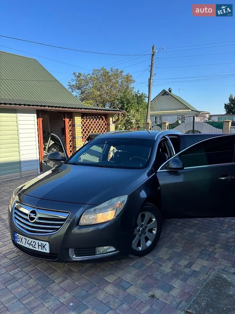 2010 Opel Insignia - мініатюра 4