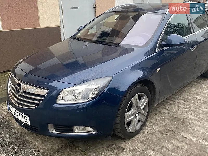 Opel Insignia 2011
