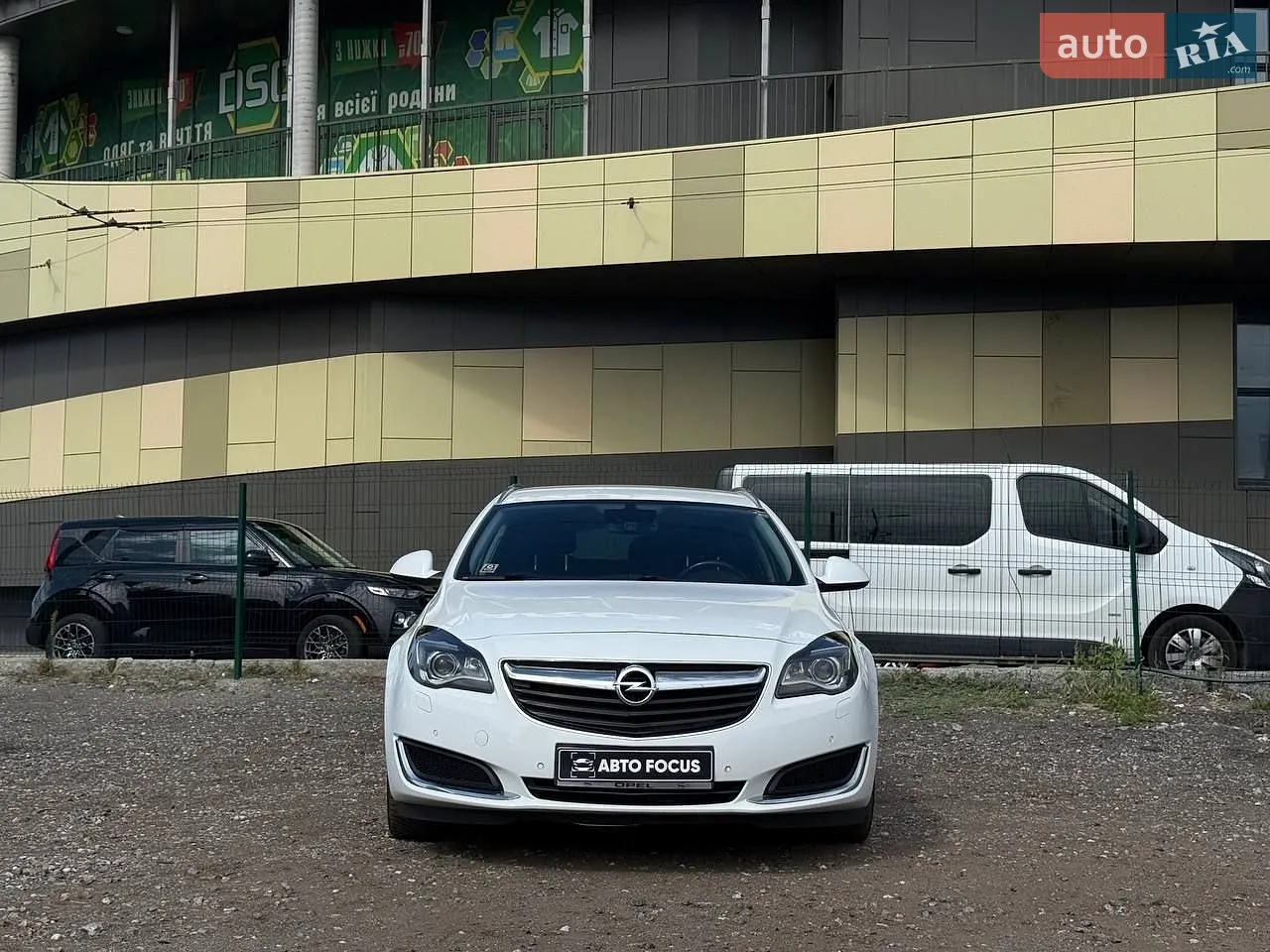 2017 Opel Insignia - мініатюра 3
