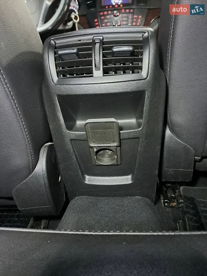 2010 Opel Insignia - мініатюра 35